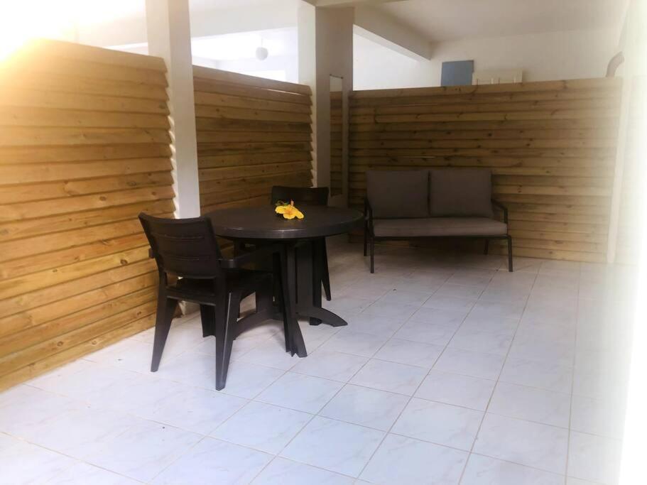 Studio Cosy Avec Piscine Saint-Joseph ภายนอก รูปภาพ