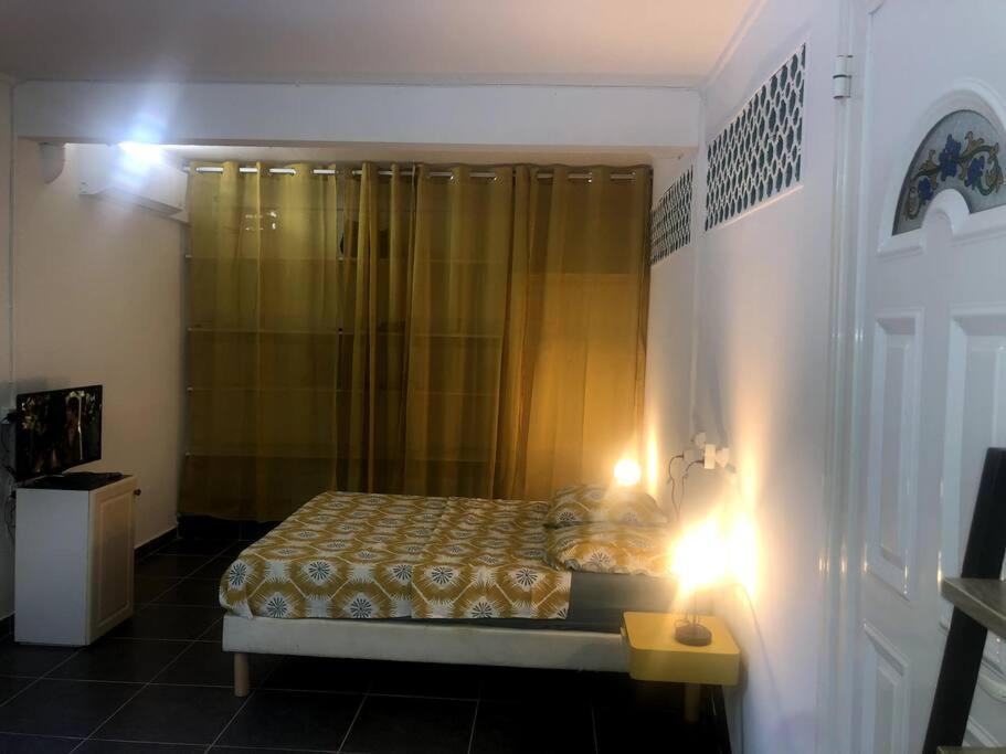 Studio Cosy Avec Piscine Saint-Joseph ภายนอก รูปภาพ